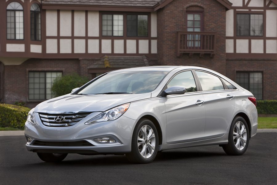 best-cars-for-college-students-hyundai-sonata-6579006-3522141-9618173