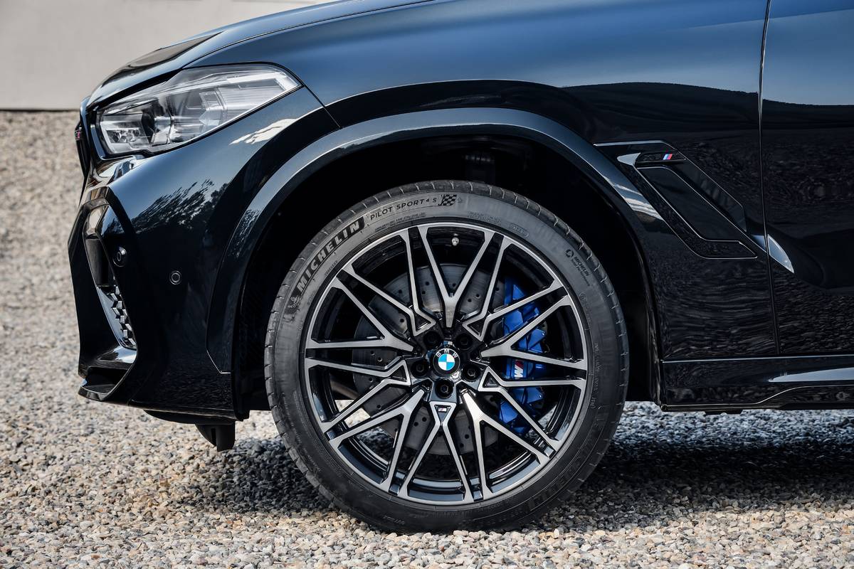 2020 BMW X6 M Specs, Price, MPG & Reviews | Cars.com