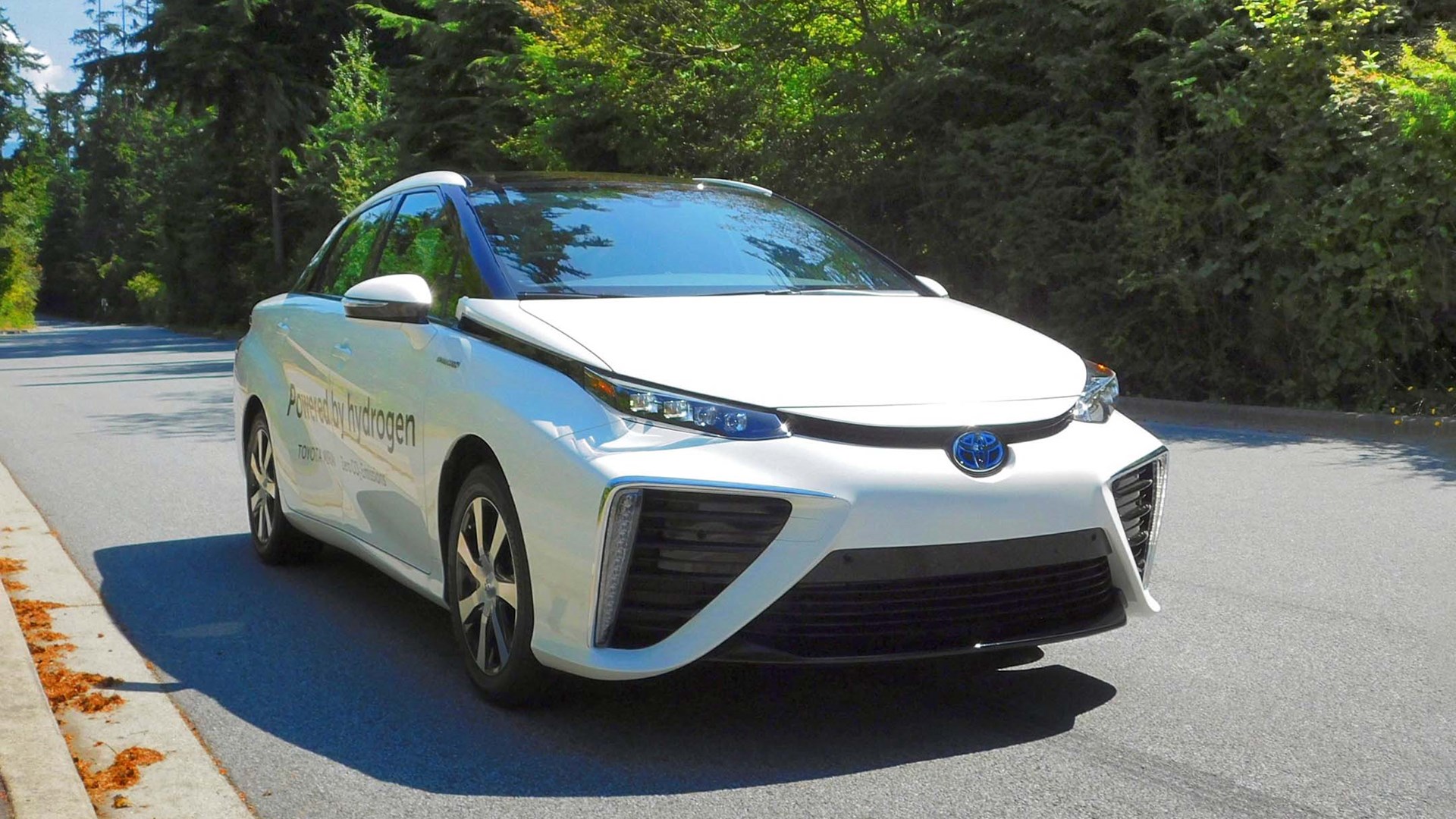 2019 Toyota Mirai Review | AutoTrader.ca