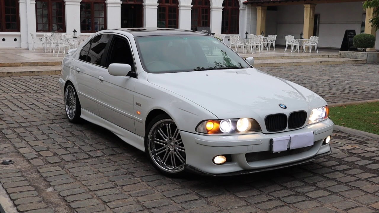 2001 BMW E39 530i Startup And Review - YouTube