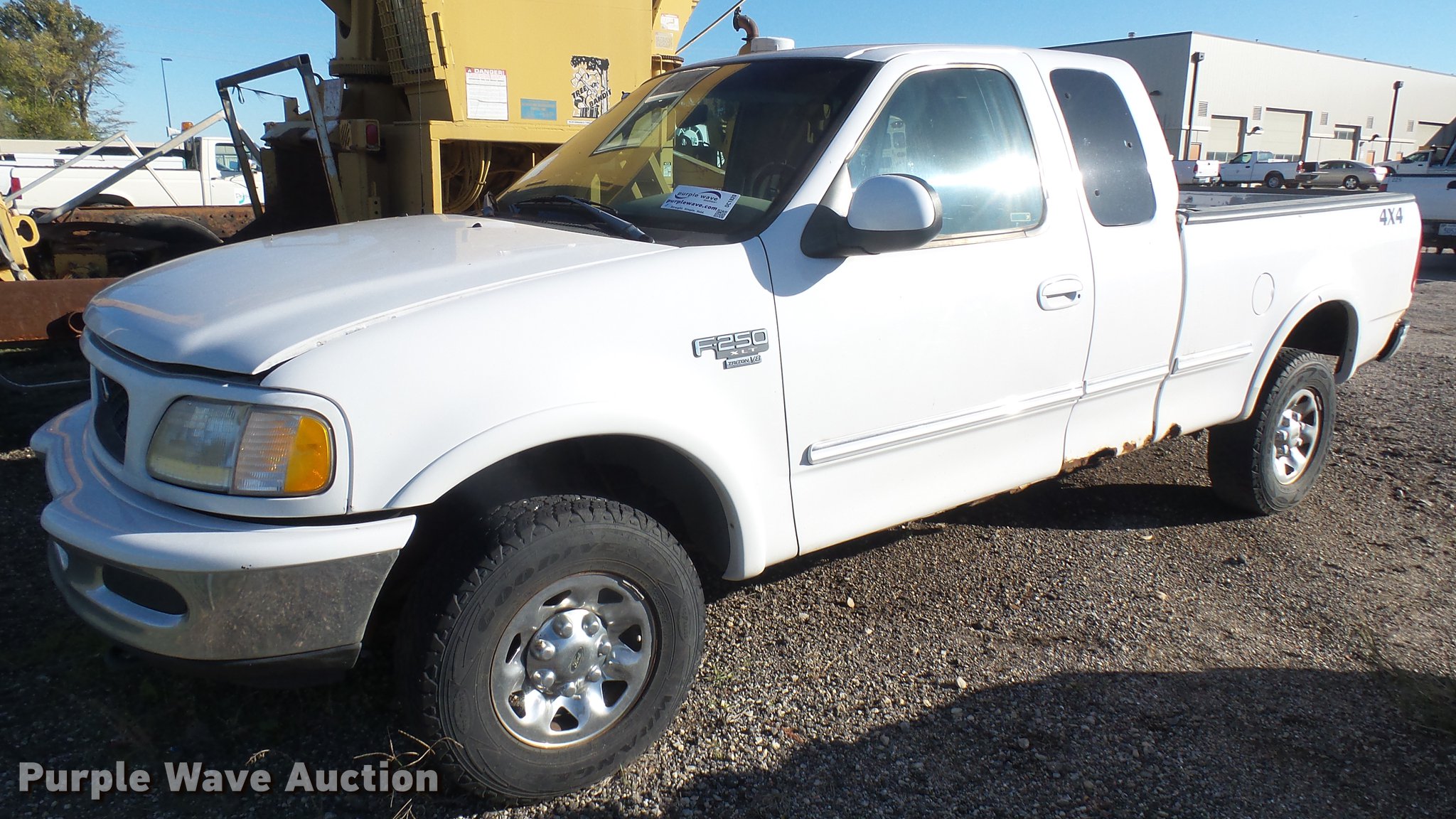 1998 Ford F250 SuperCab pickup truck in Derby, KS | Item DC1820 sold |  Purple Wave