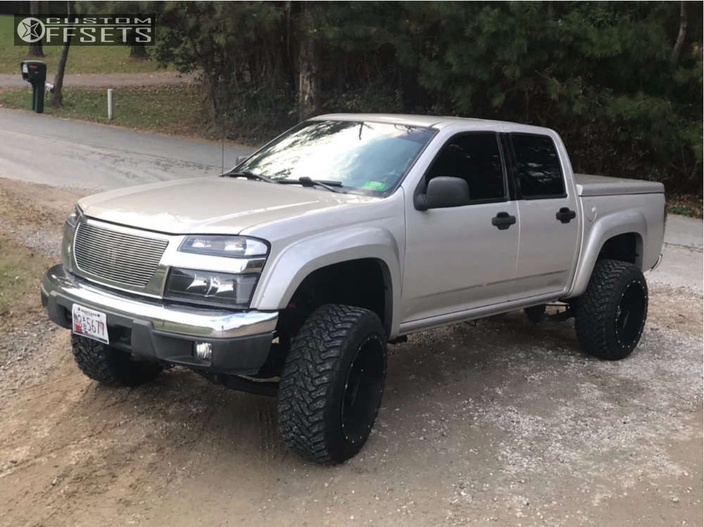 2005 GMC Canyon with 20x12 -44 Hostile Gauntlet and 285/50R20 Atturo Trail  Blade Mt and Suspension Lift 4" | Custom Offsets