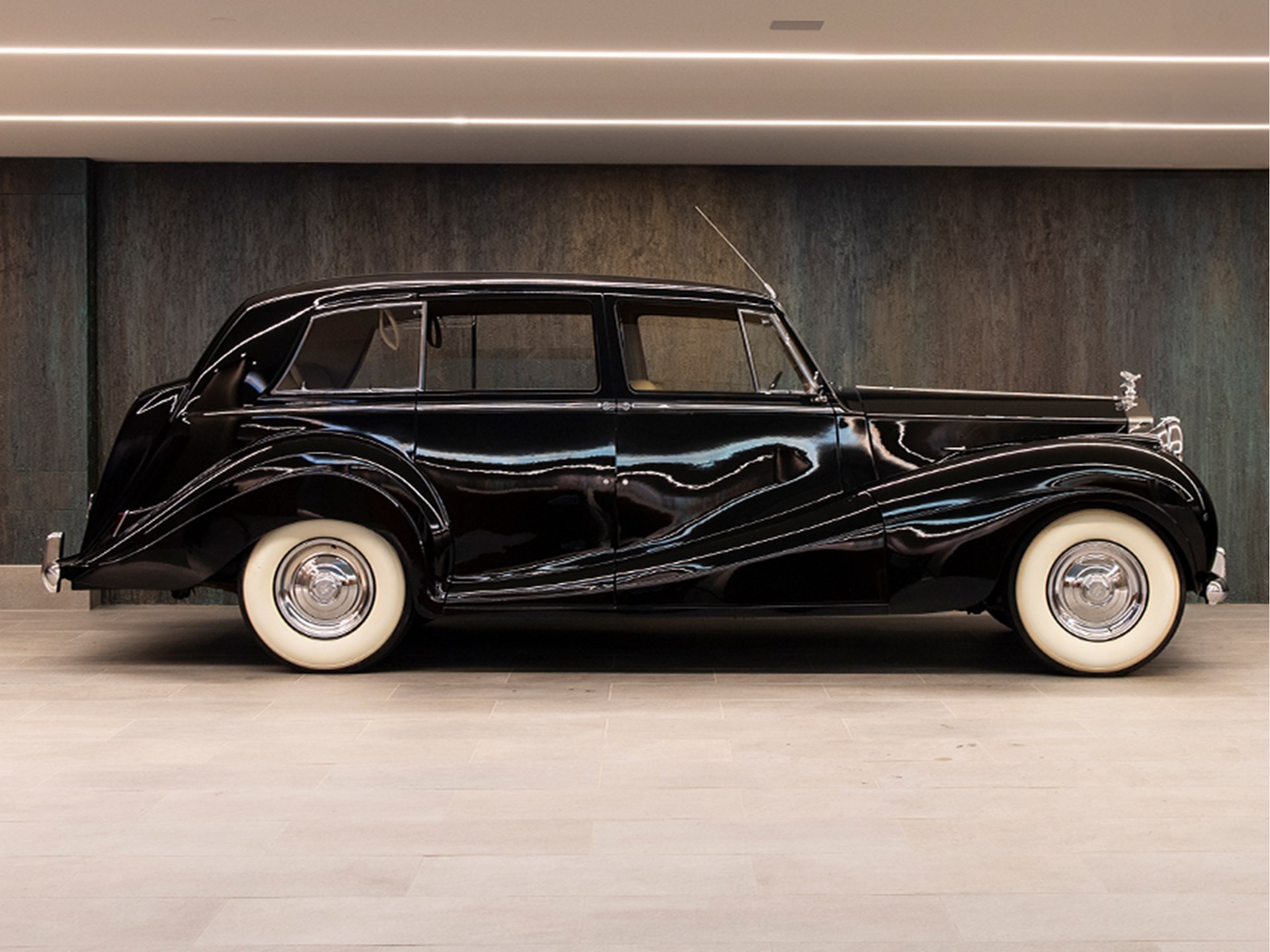 Post-War Rolls: Consummate Elegance, with Rolls-Royce Examples Representing  Two Centuries of Luxury | RM Sotheby's