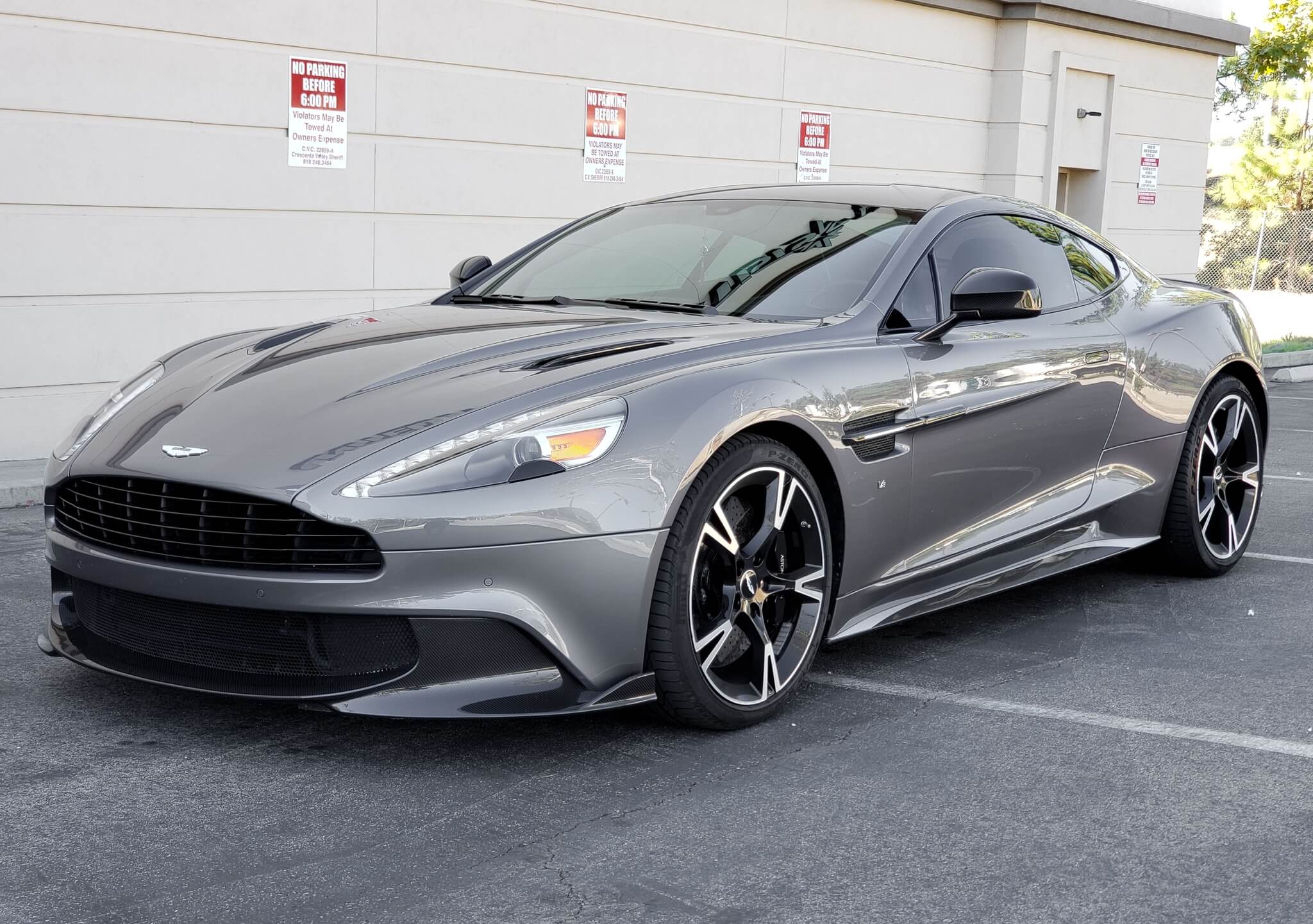 24k-Mile 2018 Aston Martin Vanquish S | PCARMARKET