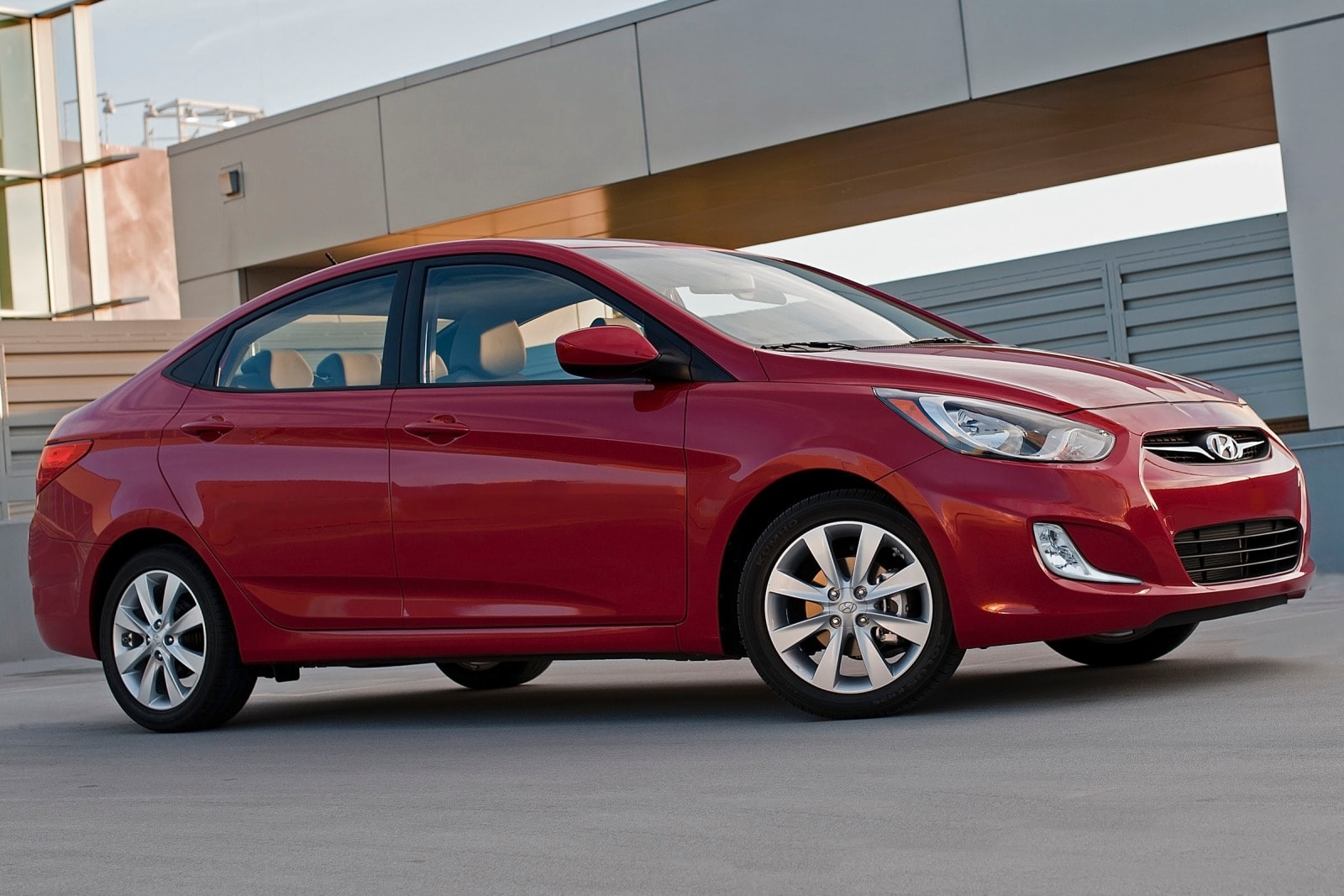 Used 2014 Hyundai Accent Sedan Review | Edmunds