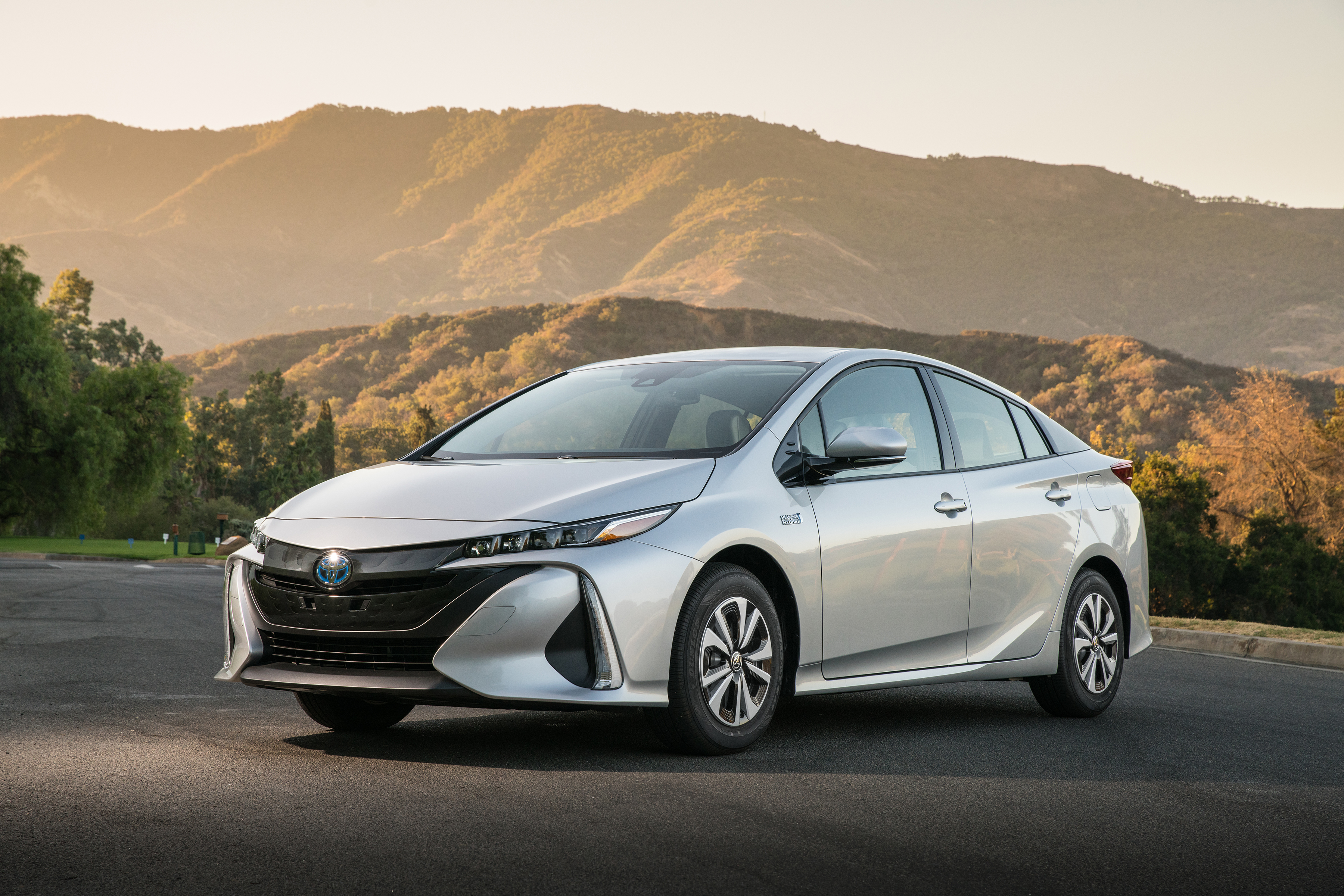 Prime Mover: Toyota Maxes Out Tech and Style in the World's Best-Selling  Hybrid to Create the 2017 Prius Prime - Toyota USA Newsroom