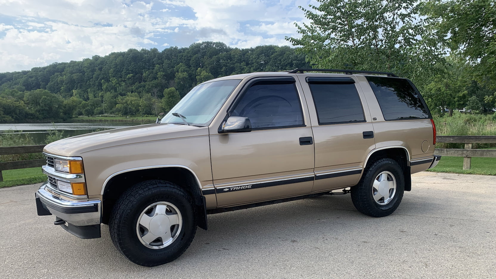 1999 Chevrolet Tahoe LT | T105 | Chicago 2022