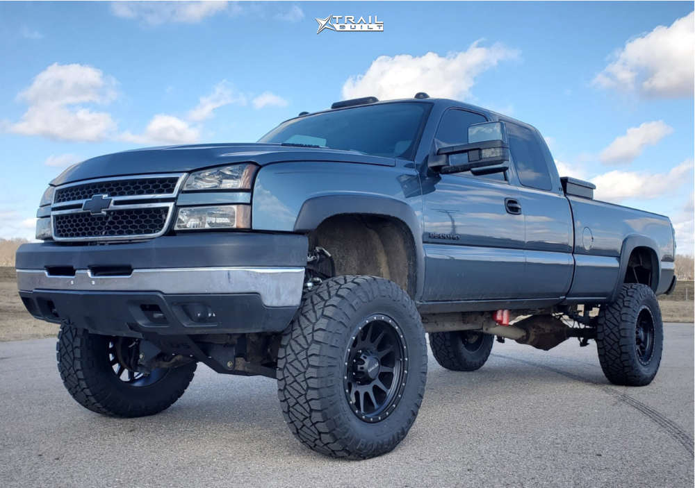 2006 Chevrolet Silverado 2500 HD Wheel Offset Aggressive > 1" Outside  Fender Suspension Lift 6.5" | 919659 | TrailBuilt Off-Road