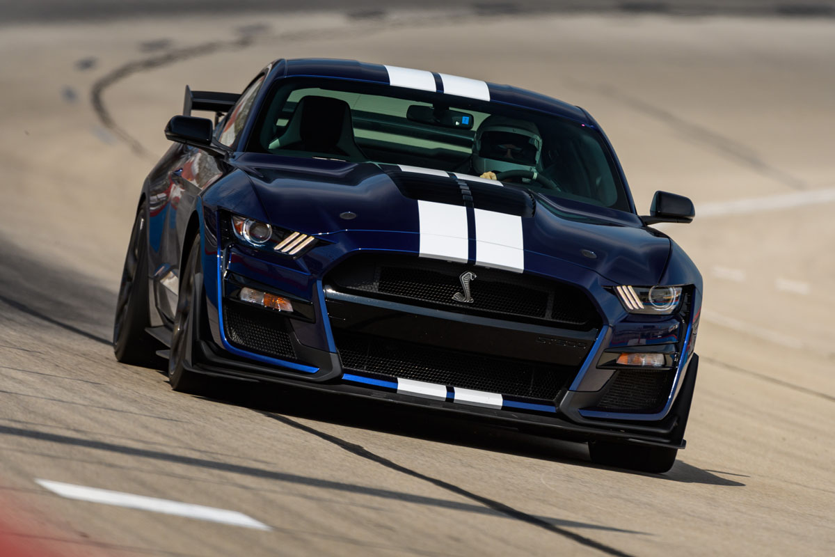 Does the 2021 Ford Mustang Shelby GT500 Have a Manual Transmission?