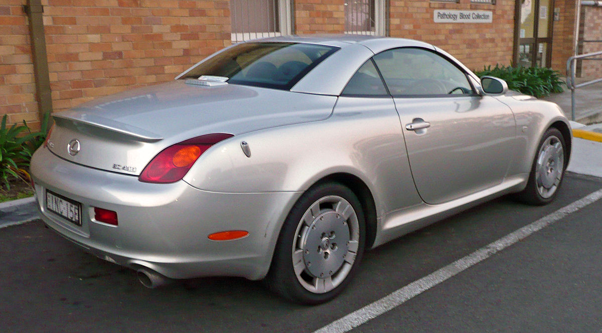 File:2001-2005 Lexus SC 430 (UZZ40R) convertible 02.jpg - Wikimedia Commons