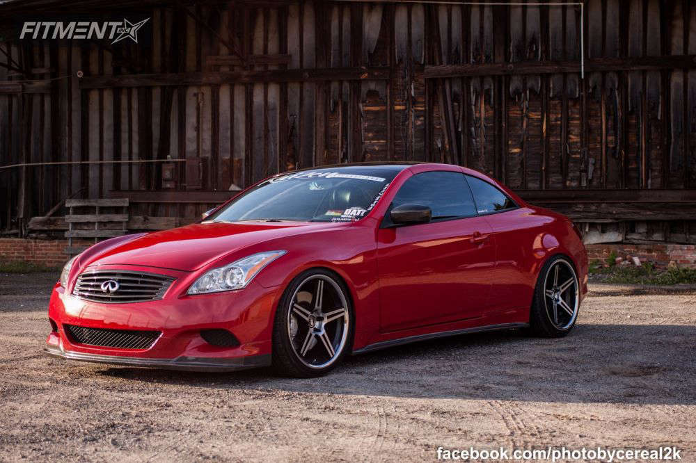 2009 INFINITI G37 Journey with 20x9 Concept One CS 5.0 and Nexen 245x35 on  Lowered On Springs | 1255 | Fitment Industries