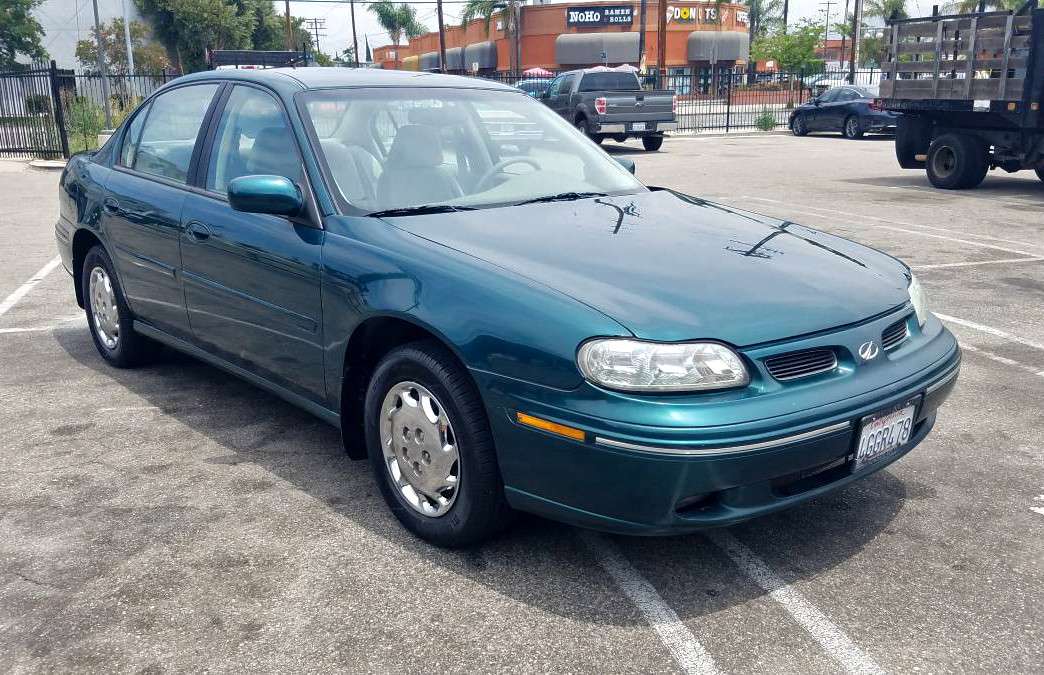 1999 Oldsmobile Cutlass GL