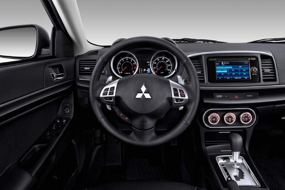 2014 Mitsubishi Lancer Sportback Interior