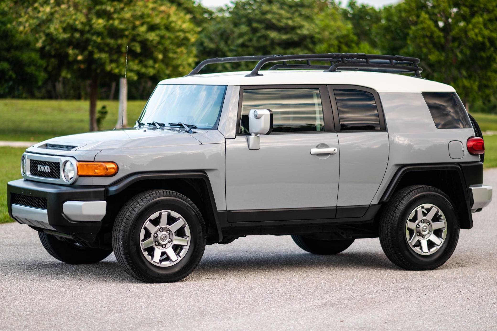 2014 Toyota FJ Cruiser for Sale - Cars & Bids