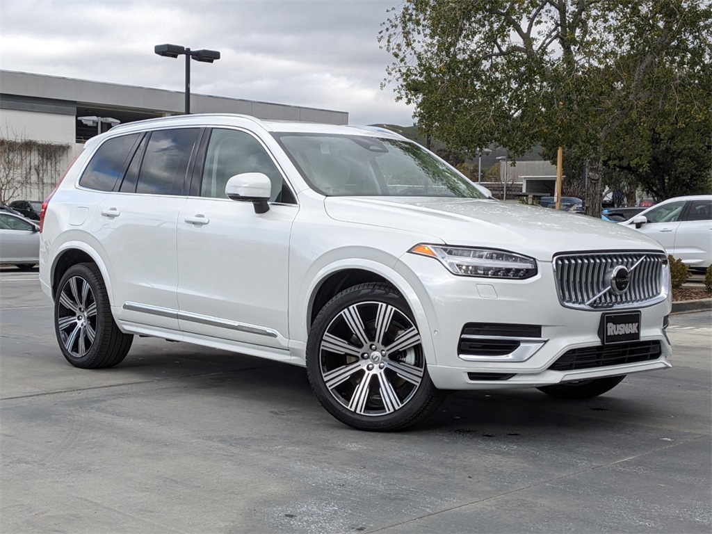 New 2023 Volvo XC90 Recharge Plug-In Hybrid Ultimate 4D Sport Utility in  Pasadena #26230077 | Rusnak Auto Group