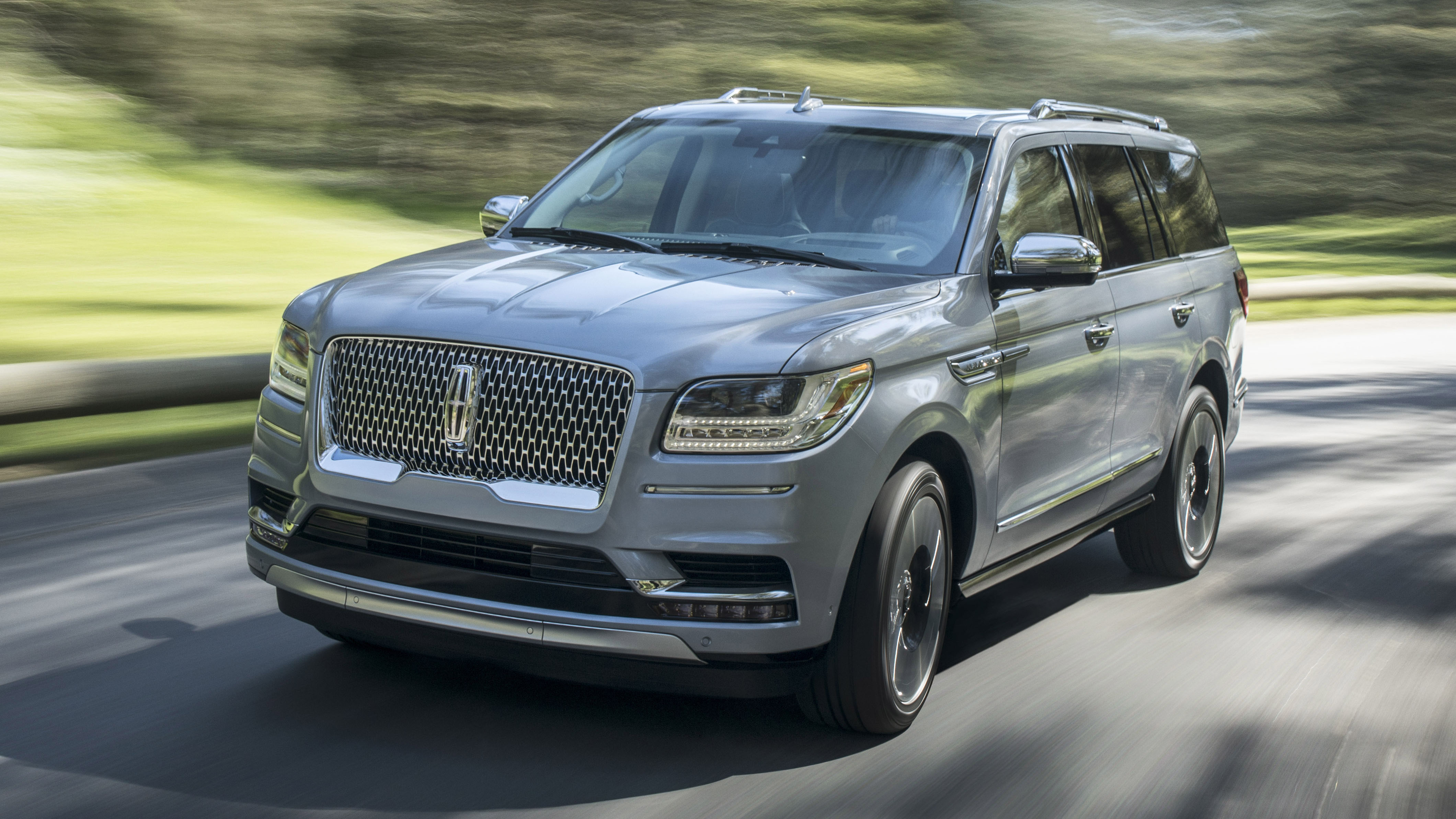 Lincoln Navigator Review 2023 | Top Gear