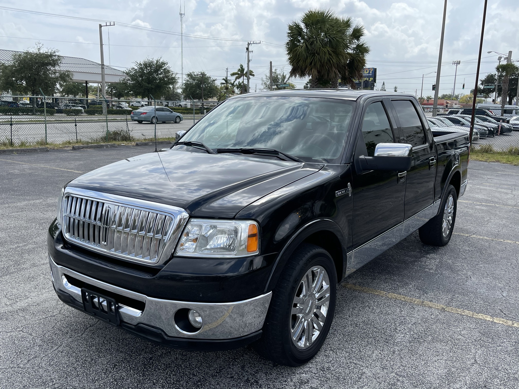 Buy Used 2007 LINCOLN MARK LT for $19 900 from trusted dealer in Brooklyn,  NY!