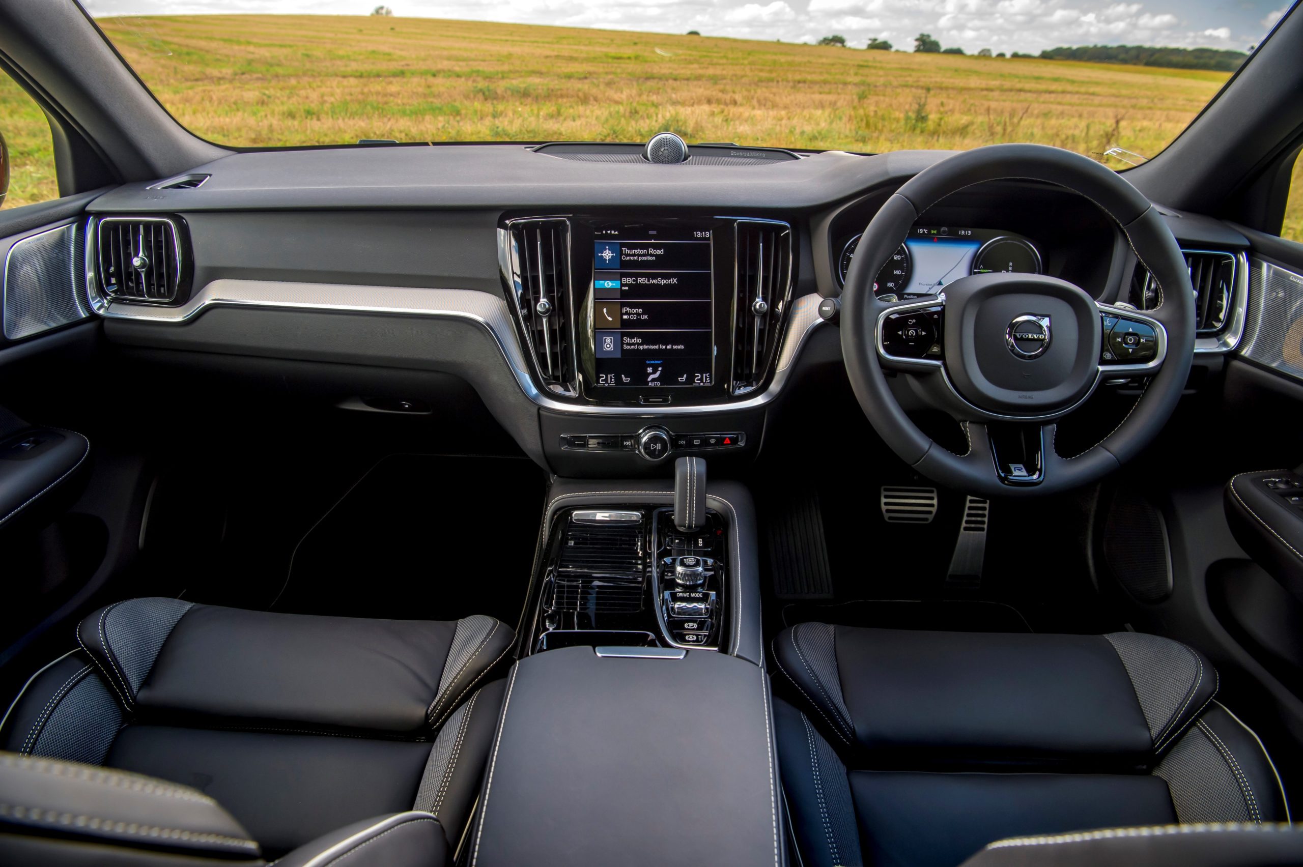Volvo S60 Hybrid Interior & Infotainment | carwow