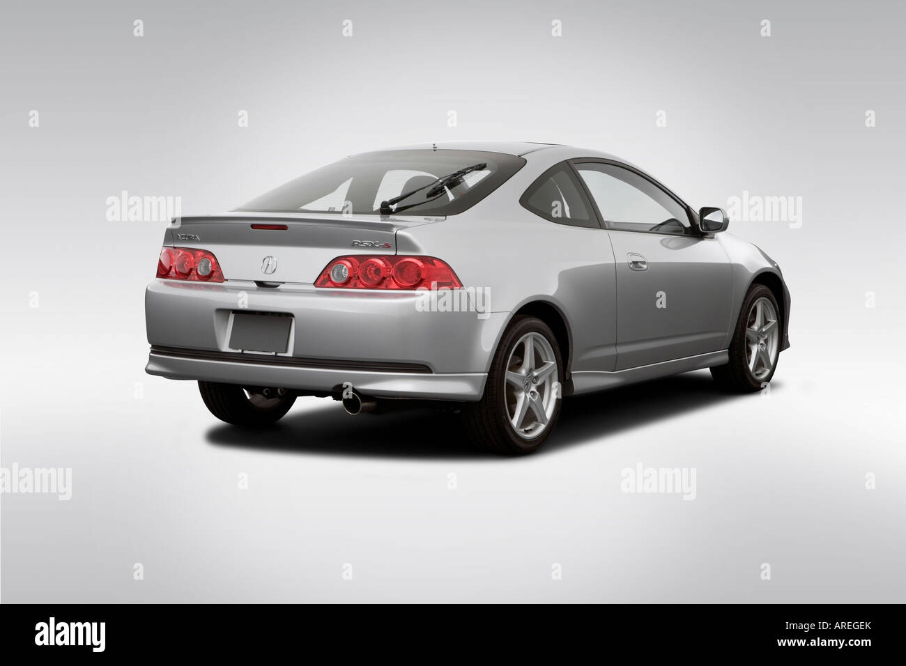 2006 Acura RSX Type-S in Silver - Rear angle view Stock Photo - Alamy