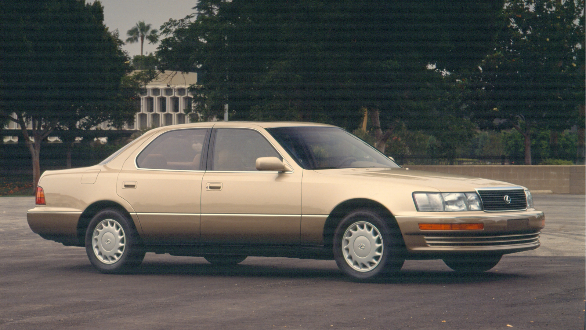 The Lexus LS: History, Generations, Specifications