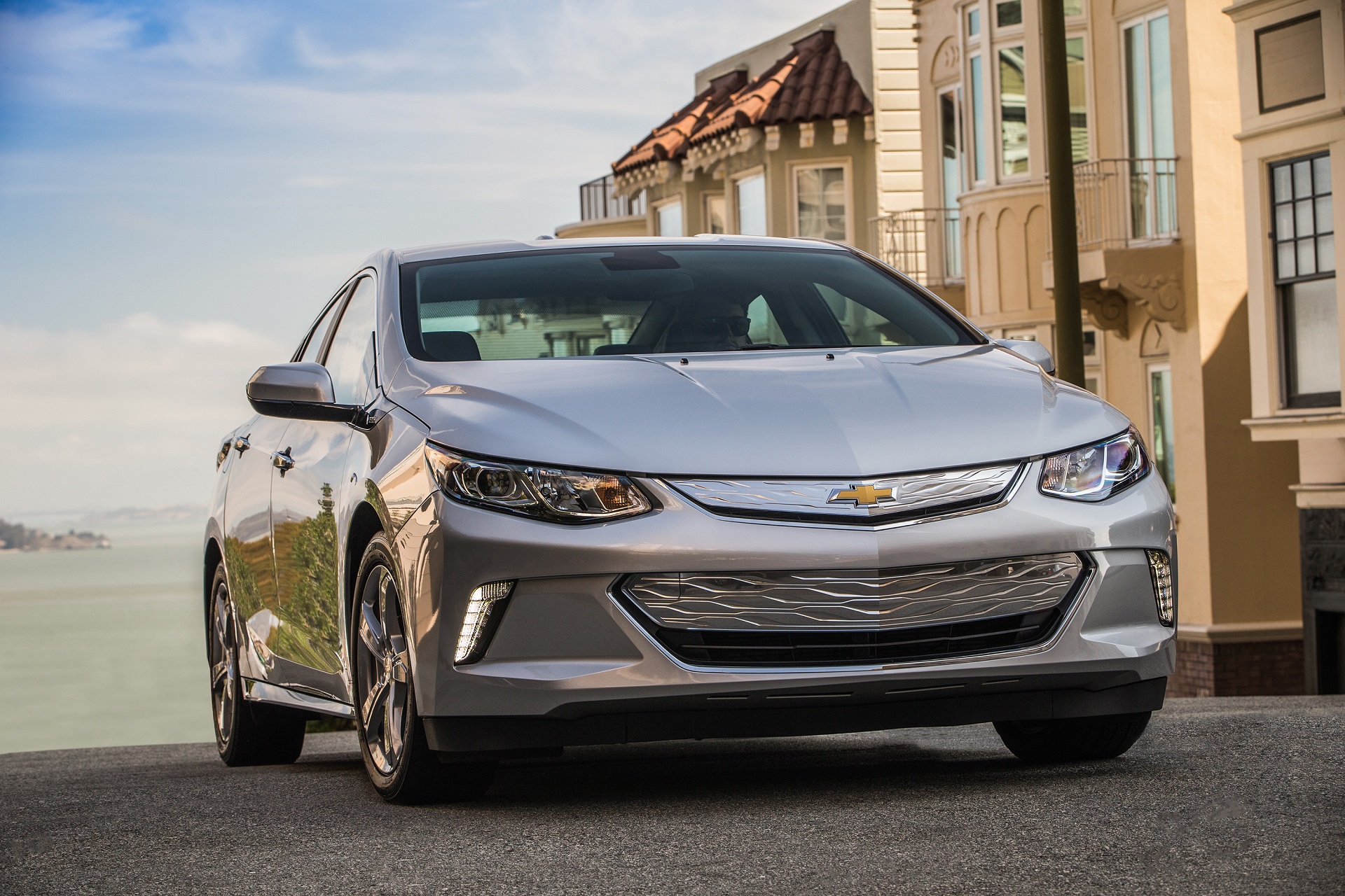 2017 Chevrolet Volt (Chevy) Review, Ratings, Specs, Prices, and Photos -  The Car Connection