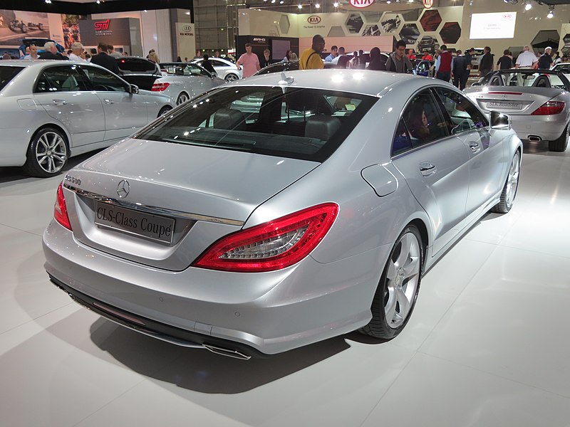File:2012 Mercedes-Benz CLS 500 (C 218) BlueEFFICIENCY sedan (2012-10-26)  03.jpg - Wikipedia