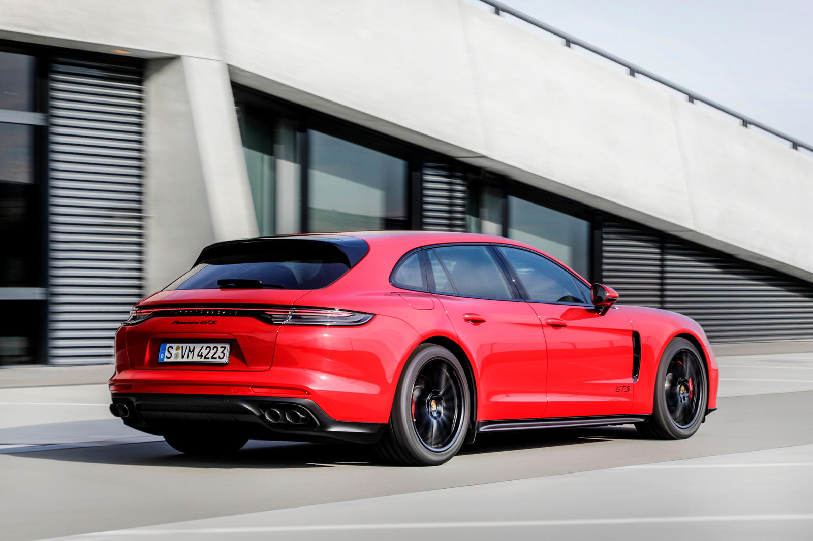 2023 Porsche Panamera Sport Turismo Exterior Colors & Dimensions: Length,  Width, Tires - Photos | CarBuzz