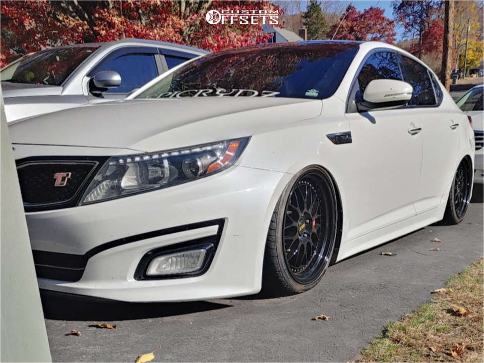 2014 Kia Optima with 19x8.5 30 ESR Sr01 and 225/35R19 Ohtsu Fp8000 and Air  Suspension | Custom Offsets