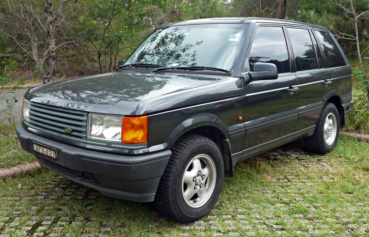 File:1995-1998 Land Rover Range Rover (P38A) 4.0 SE wagon 04.jpg -  Wikimedia Commons