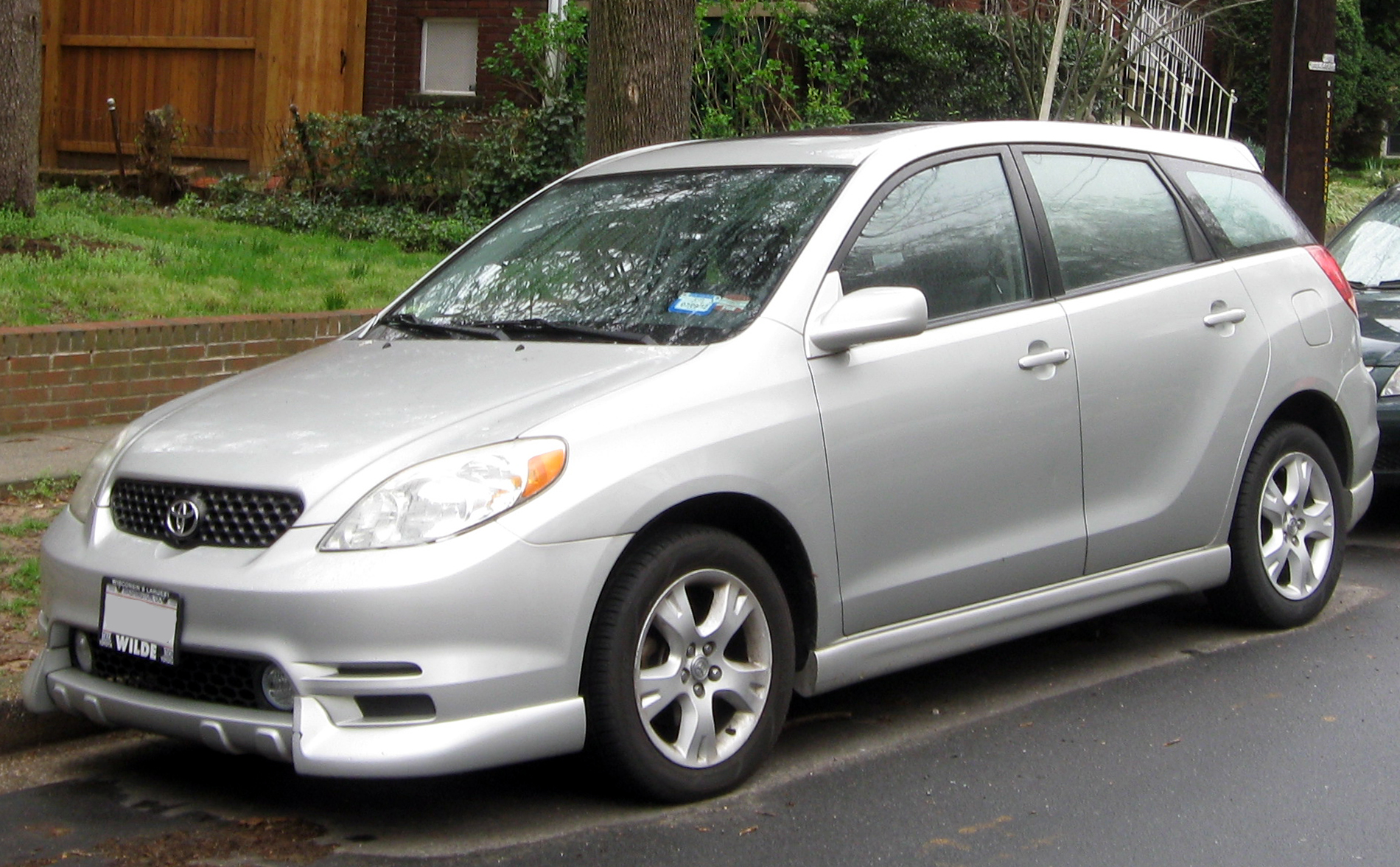 File:2003-2004 Toyota Matrix XR -- 03-21-2012.JPG - Wikimedia Commons