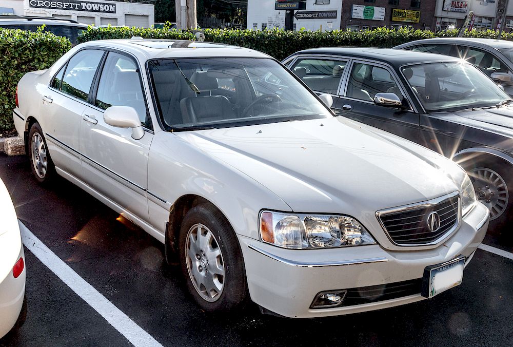 2004 Acura RL 3.5 L V6 Sedan sold at auction on 16th November | Bidsquare