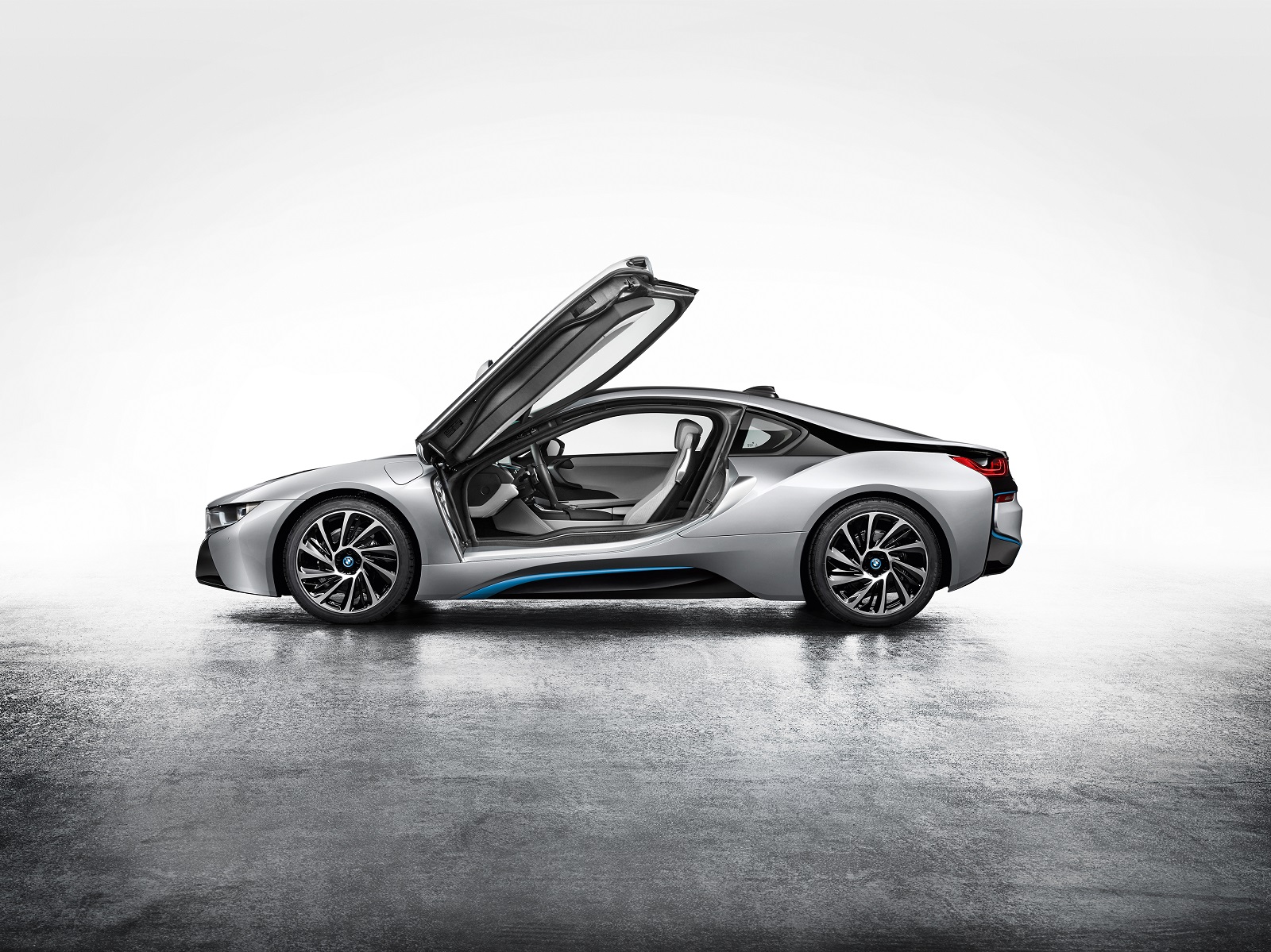2015 BMW i8 Revealed, Priced From $135,925