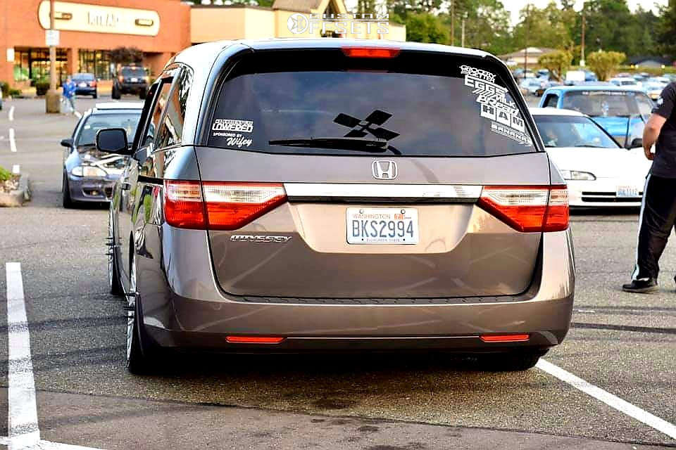 2012 Honda Odyssey with 19x8.5 35 Avant Garde M540 and 245/40R19 Toyo Tires  Proxes 4 Plus and Coilovers | Custom Offsets