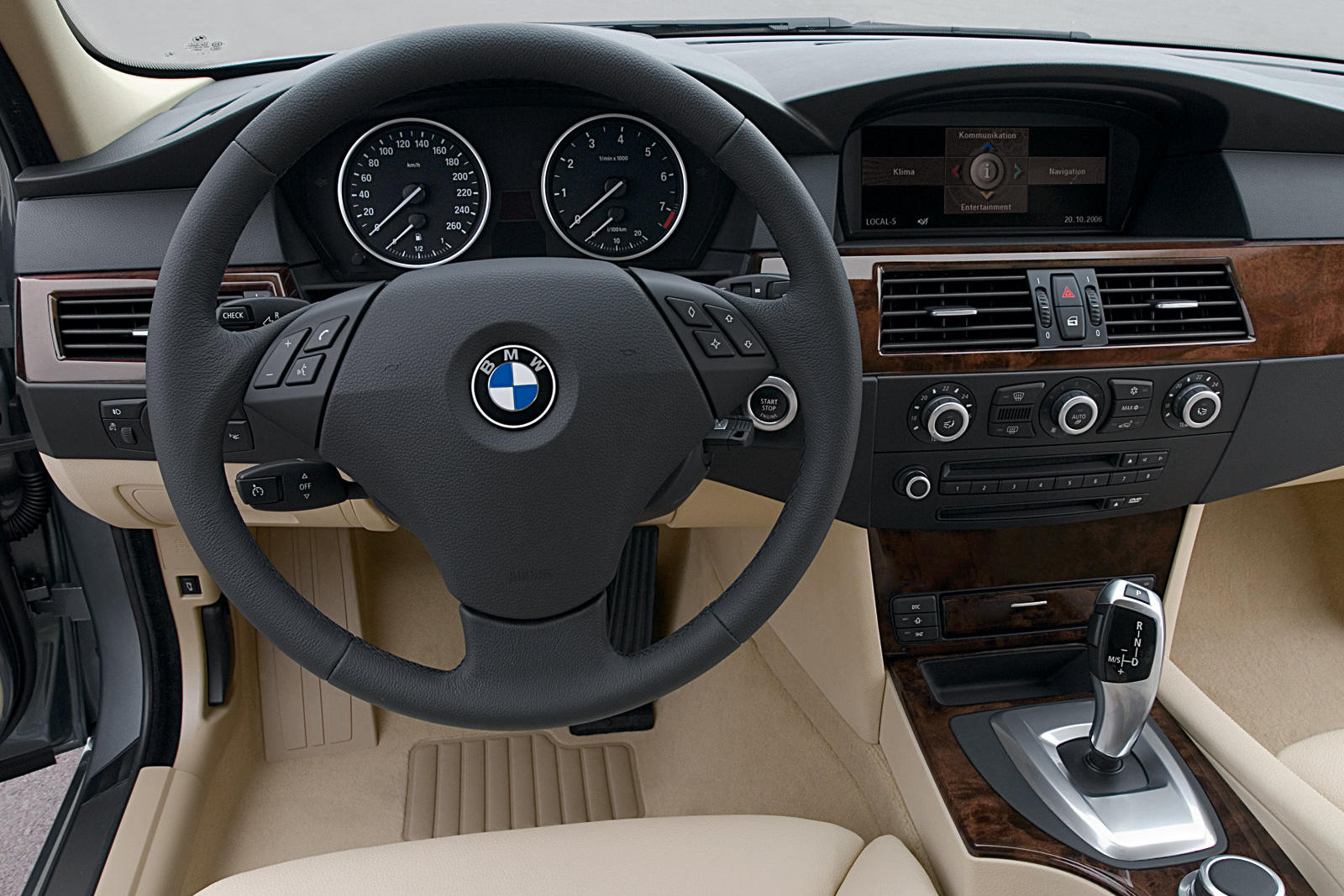 2008 BMW 5 Series Sedan Interior Photos | CarBuzz