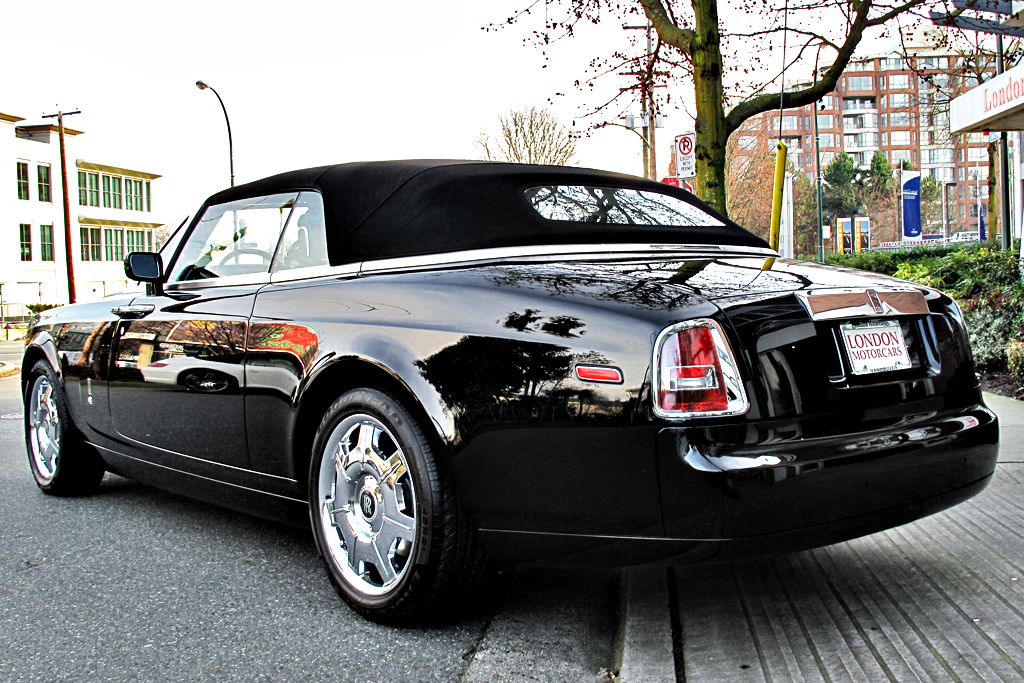 Rolls Royce 2008 Phantom Drophead Coupe - London Motorcars