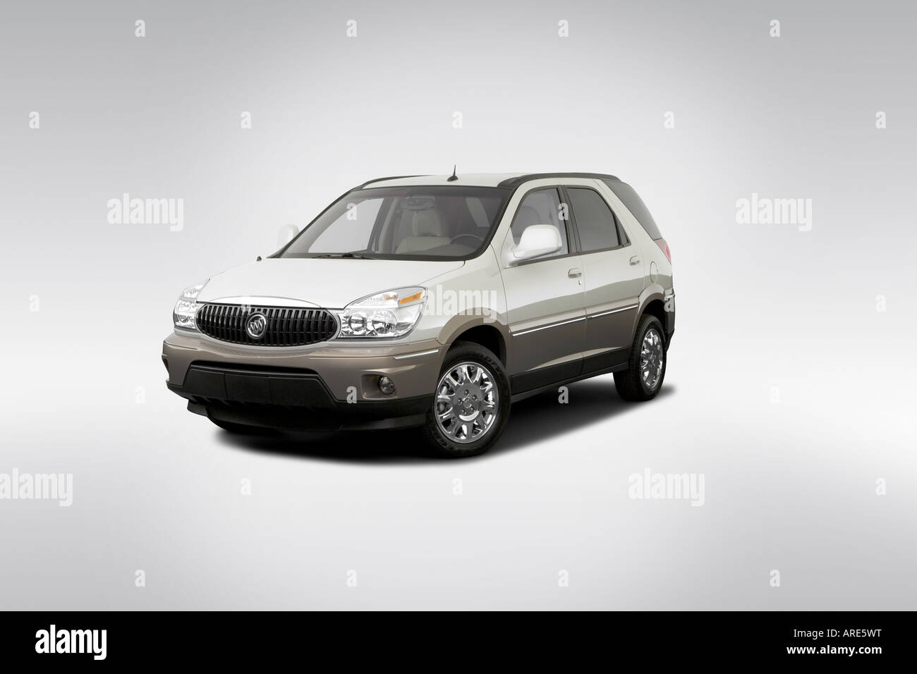 2006 buick rendezvous cxl in hi-res stock photography and images - Alamy
