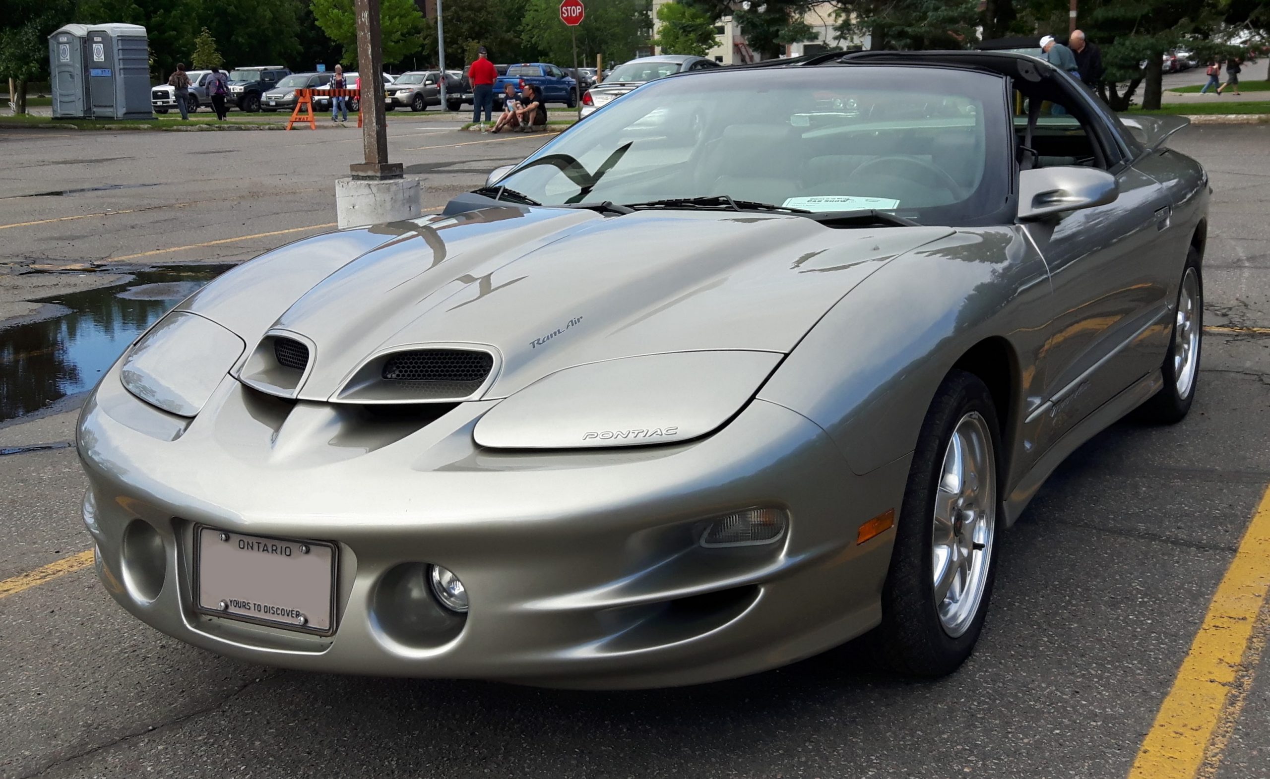 The 1998 Pontiac Firebird Trans Am Is the Muscle Car That America Took for  Granted