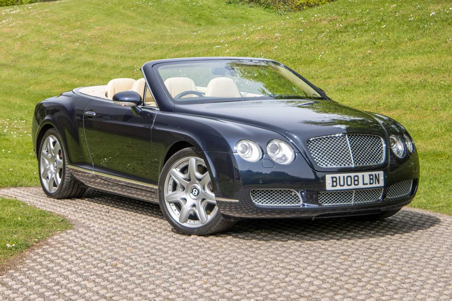 Lot 35 - 2008 Bentley Continental GTC Mulliner