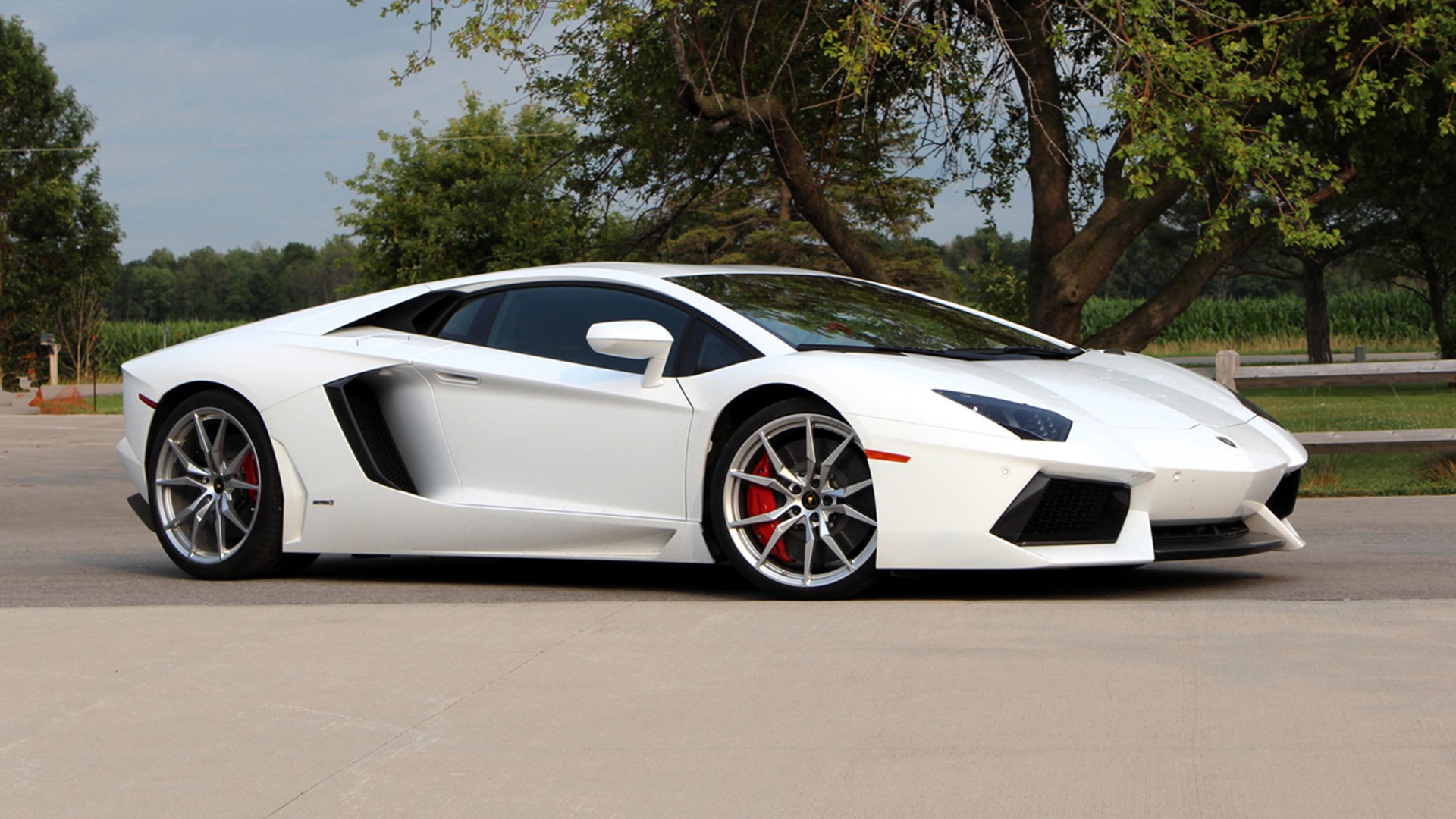 2014 Lamborghini Aventador LP 700-4 | AutoTrader.ca