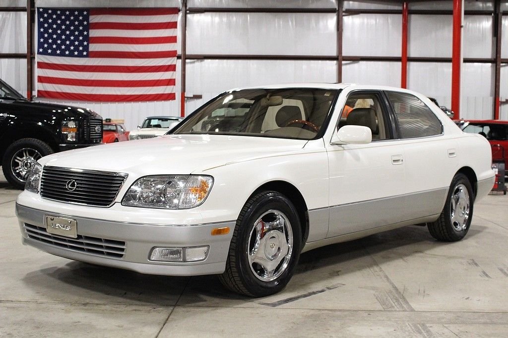 1999 Lexus LS400 | GR Auto Gallery