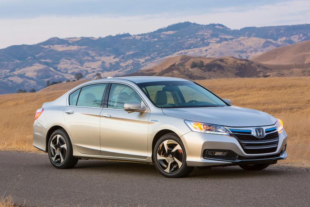 2014 Honda Accord Plug-in Hybrid Preview | J.D. Power