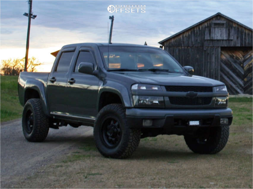2009 Chevrolet Colorado with 17x9 -12 Granite Alloy Ga643 and 265/70R17  Nitto Ridge Grappler and Leveling Kit | Custom Offsets