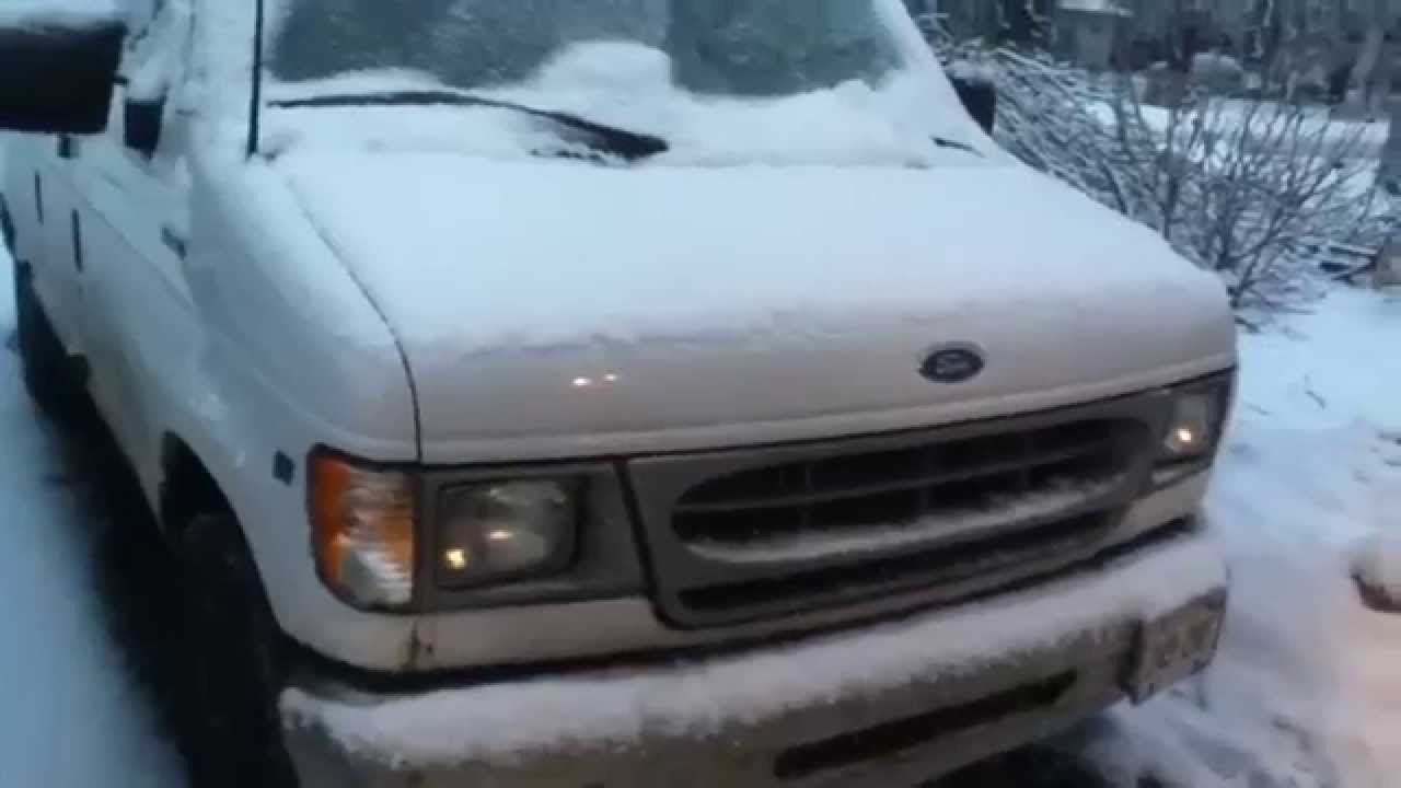 Snowy Coldstarts: 2002 Ford E150 Work Van & 2001 Pontiac Montana December  2013 - YouTube