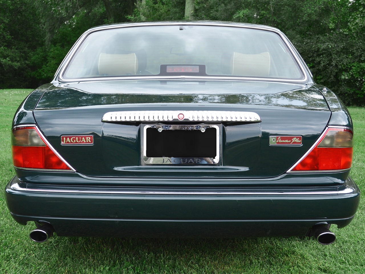 Jaguar Vanden Plas: Grace, Space, and Pace – NotoriousLuxury