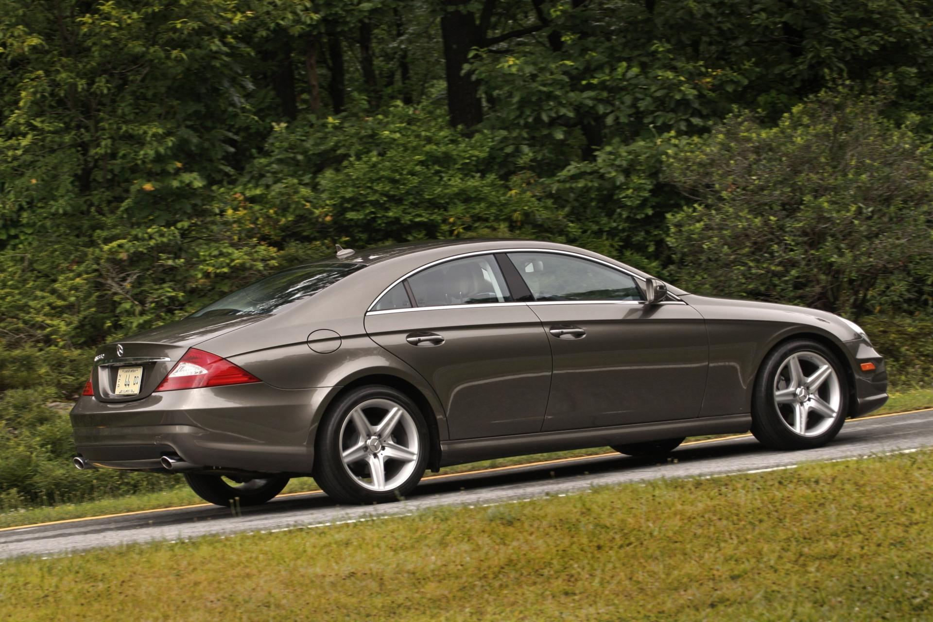 2010 MercedesBenz CLS Class News and Information