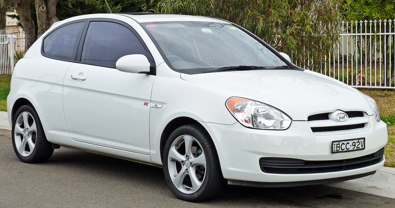 File:2006-2007 Hyundai Accent (MC) FX Limited Edition hatchback 01.jpg -  Wikimedia Commons