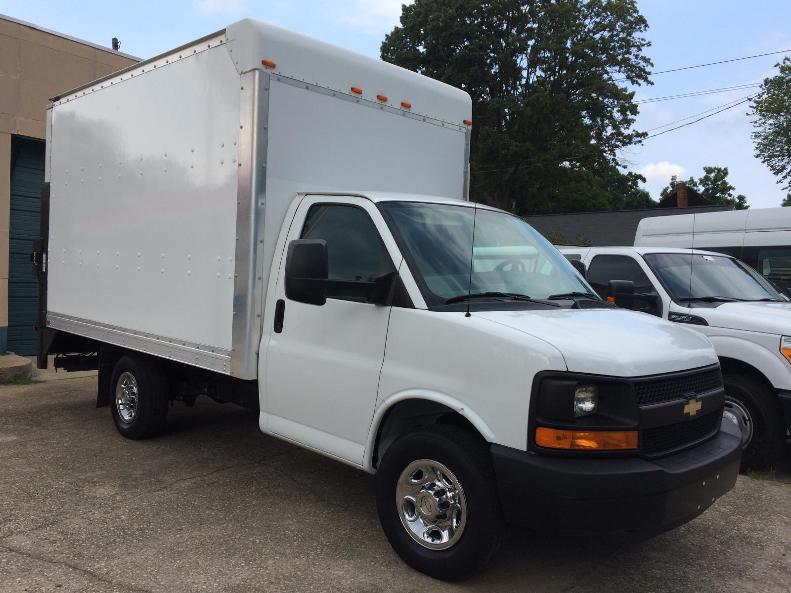 2014 CHEVROLET EXPRESS 3500 12FT BOX / LIFTGATE 70K $ 19,900::WE SELL THE  BEST TRUCK FOR YOUR BUCK!