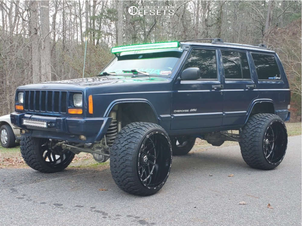 2000 Jeep Cherokee with 24x14 -76 TIS 544 and 33/12.5R24 Comforser Cf3000  and Suspension Lift 6" | Custom Offsets