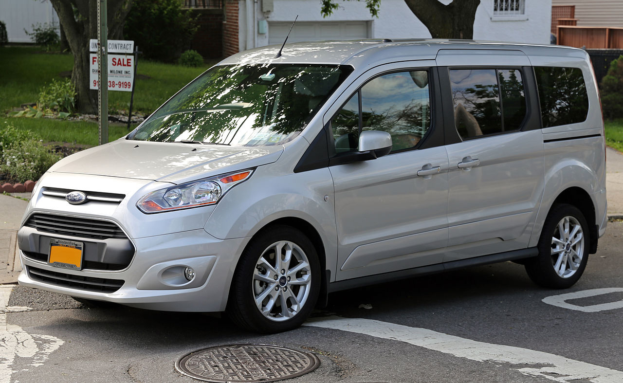 File:2014 Ford Transit Connect Wagon Titanium LWB front left.jpg -  Wikimedia Commons