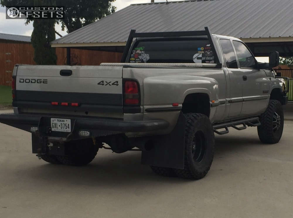 1999 Dodge Ram 3500 with 17x6.5 116 Fuel Maverick and 35/12.5R17 Nitto  Trail Grappler and Leveling Kit | Custom Offsets